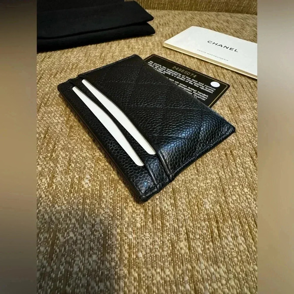 ❤️ Authentic Chanel Classic Card Holder Black Caviar Leather W/ Receipt & Box ❤️ - Picture 10 of 12